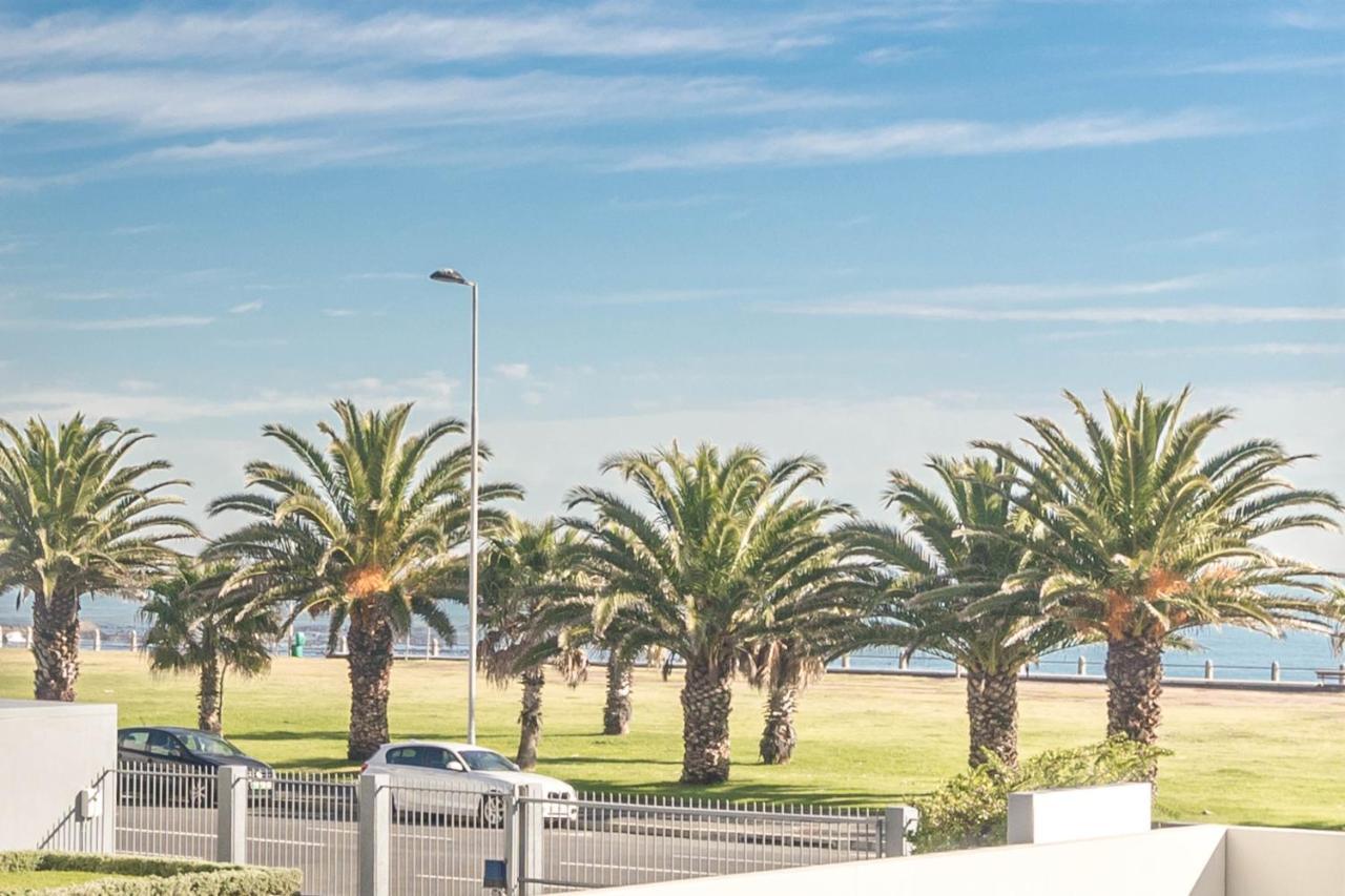 Little Gem On The Promenade Le Cap